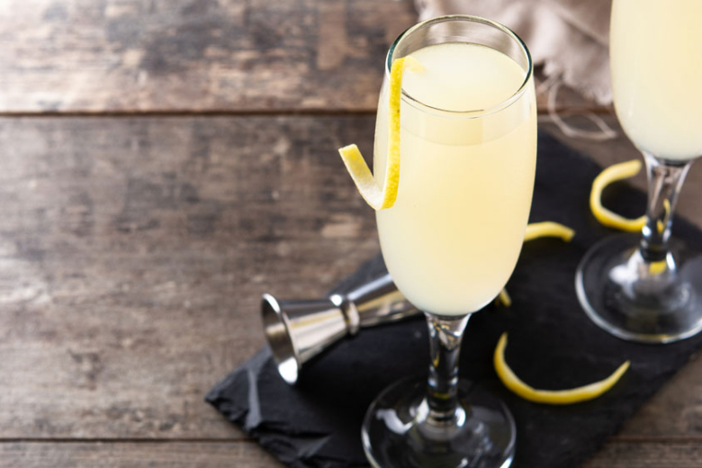 THE BEETLE GIN french 75 cocktail